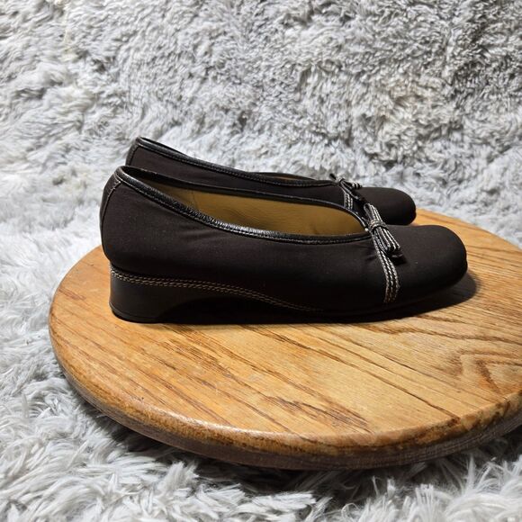 Rangoni Womens Size 9/9.5 Brown Fabric Bow Leather Lining Shoes Made in Italy - Picture 3 of 8